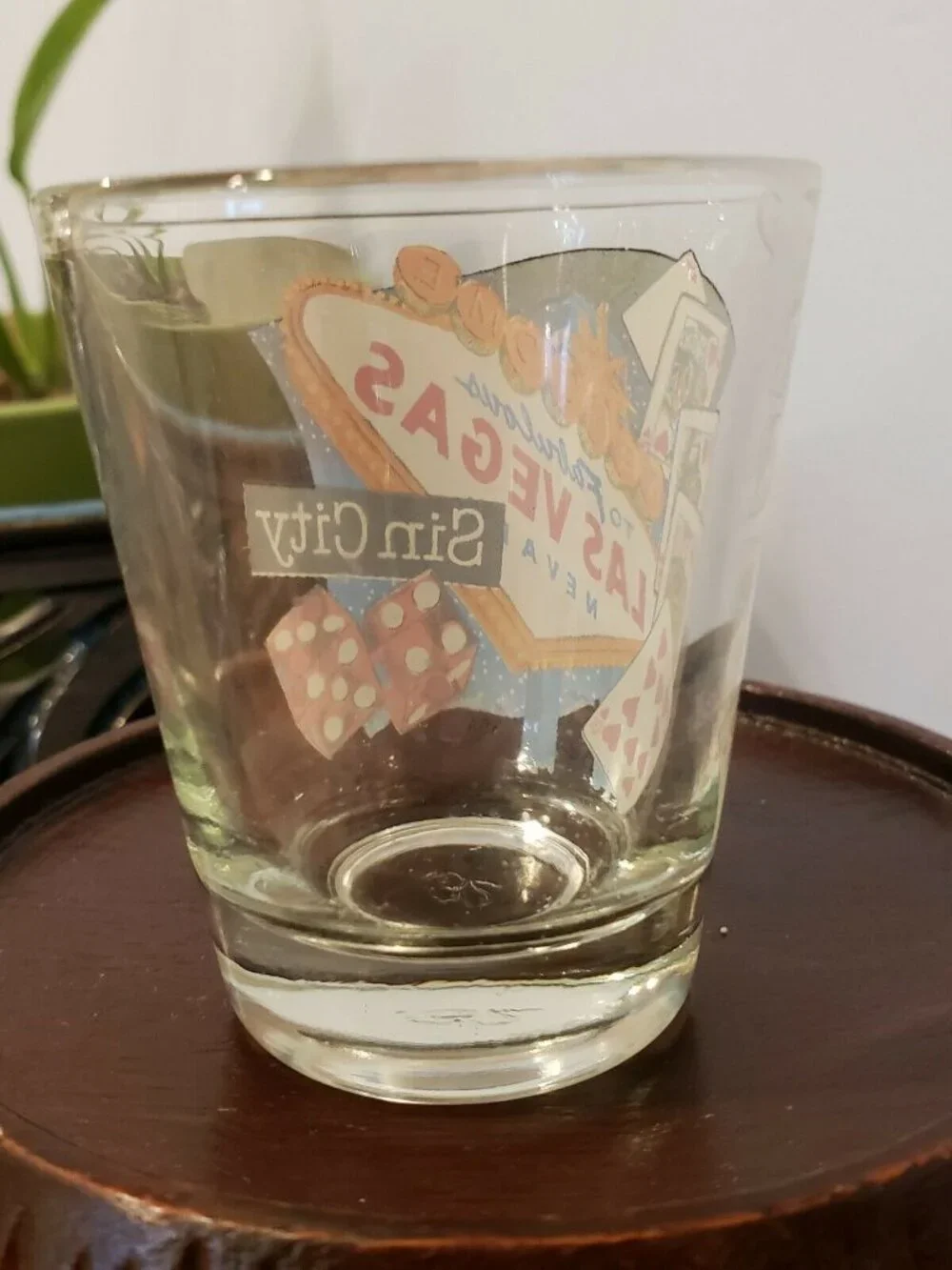Las Vegas Souvenir Welcome Sign Shot Glass Strip Sin City Cards Dice Vintage